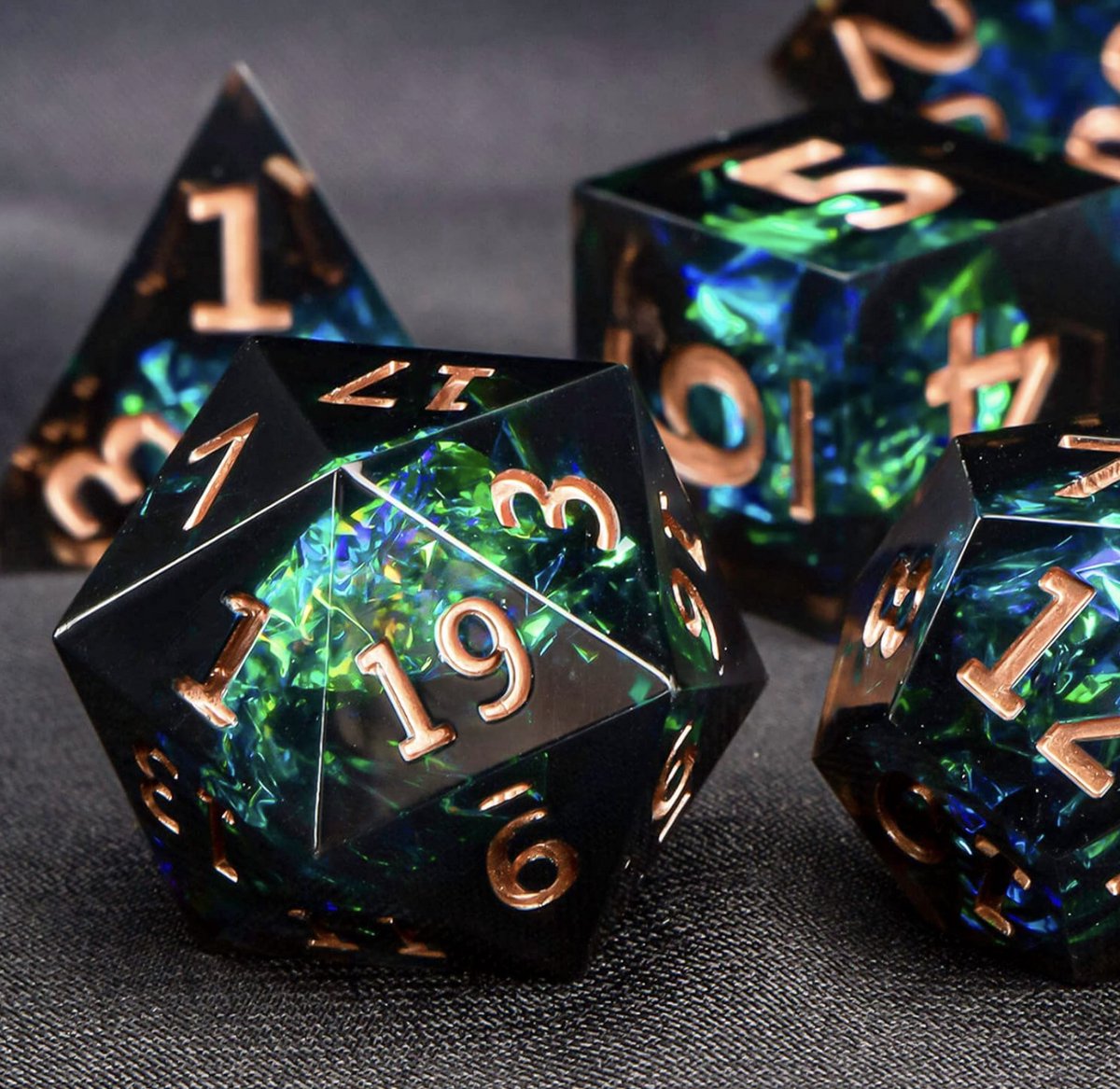 Dungeons and Dragons Dobbelsteen set Donker met Groene en Blauwe Effecten