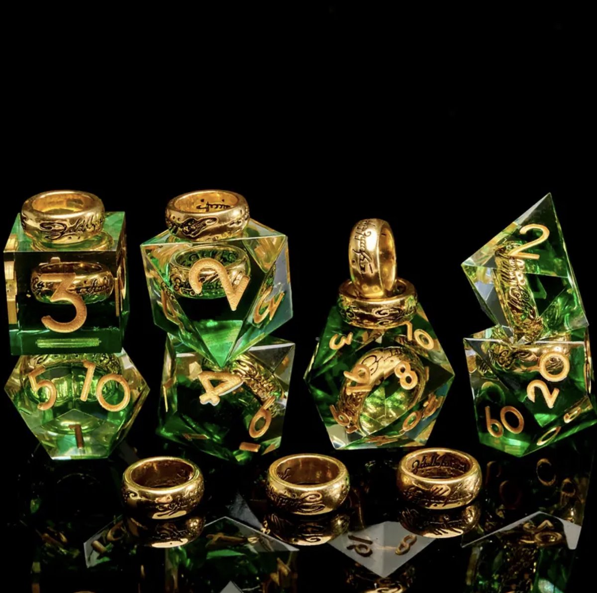 Dungeons and Dragons Dobbelsteen set Groen met Ring in de Stenen