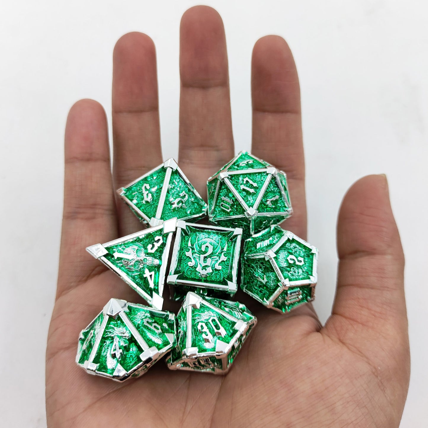 7-delige Metal Dice Set ‘Emerald Skull’