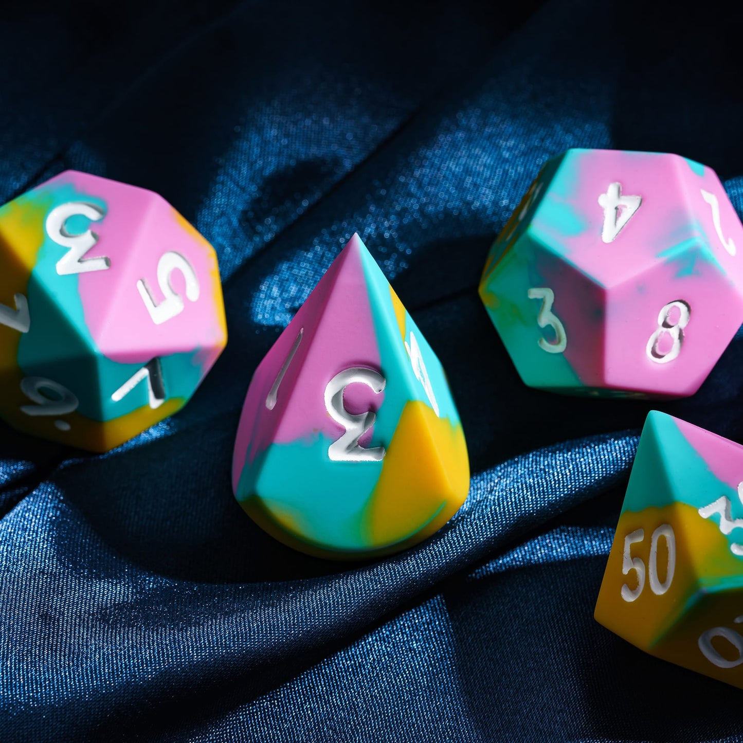 7 delige Siliconen Bounce Dice Set Regenboog Pastel