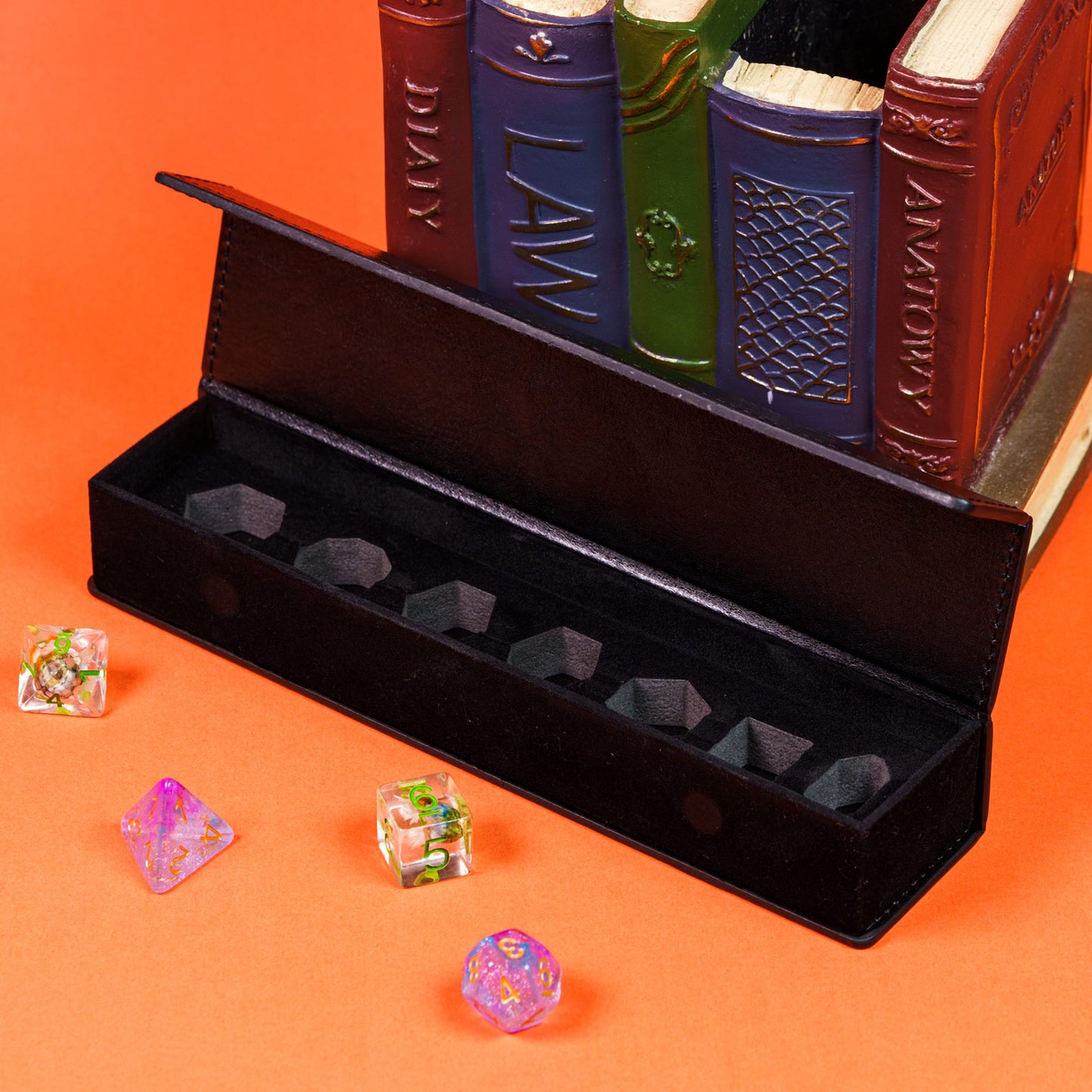 Luxe Dobbelsteen Bewaardoos – Langwerpig Ontwerp in Zwart Faux Leer | Voor Dungeons & Dragons (7-Delige Set)