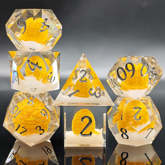 7 delige Resin Dice Set “Dragon Egg – Solar Hatchling"