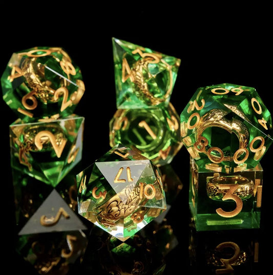 Dungeons and Dragons Dobbelsteen set Groen met Ring in de Stenen