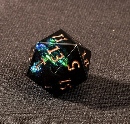 Dungeons and Dragons Dobbelsteen set Donker met Groene en Blauwe Effecten
