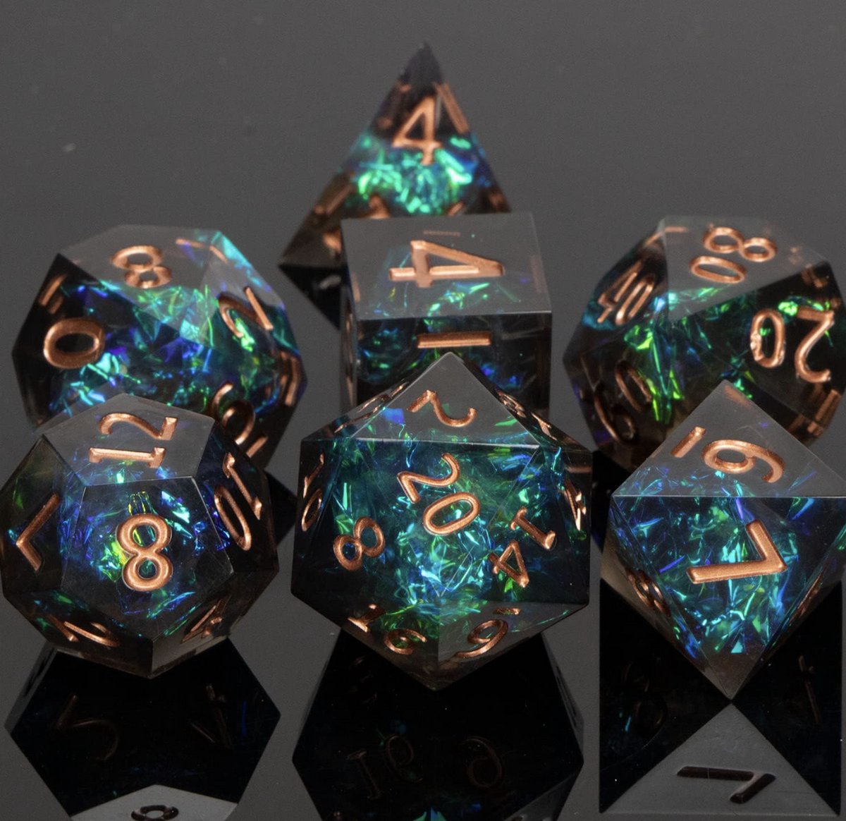 Dungeons and Dragons Dobbelsteen set Donker met Groene en Blauwe Effecten