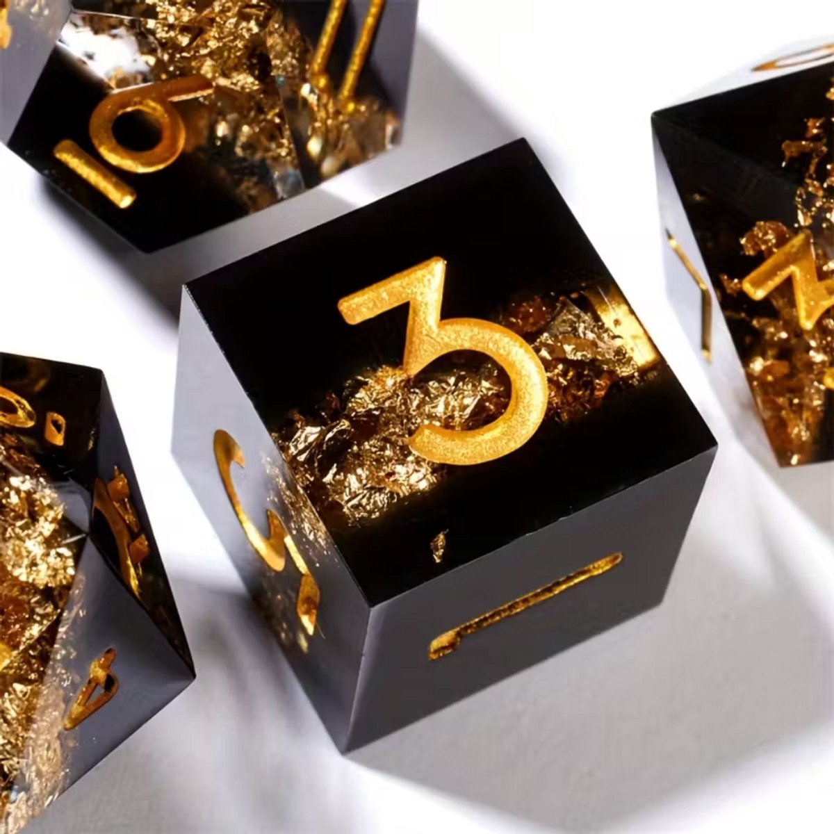 7 delige Resin Dice Set “Gold Shards”