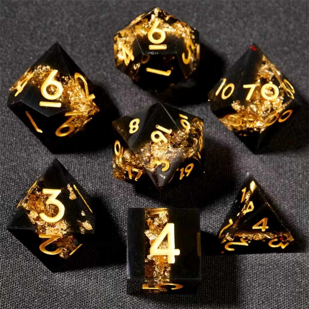 7 delige Resin Dice Set “Gold Shards”