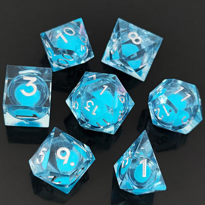 7 delige Resin Dice Set “Luminous Ocean Glow"