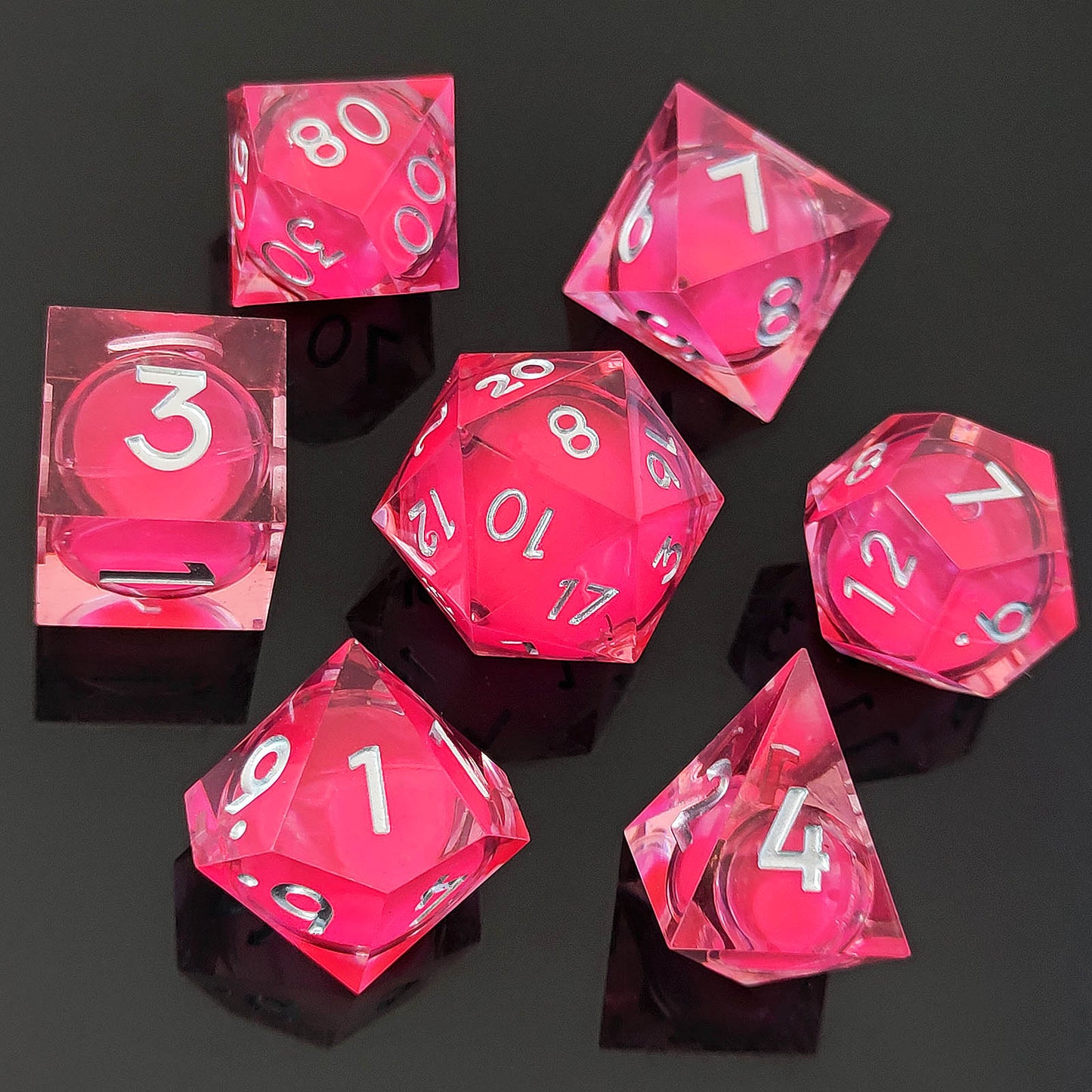 7 delige Resin Dice Set “Luminous Blossom Glow"