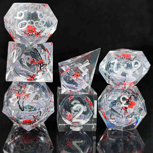 7 delige Resin Liquid Core Dice Set “Silver Sakura Dream"