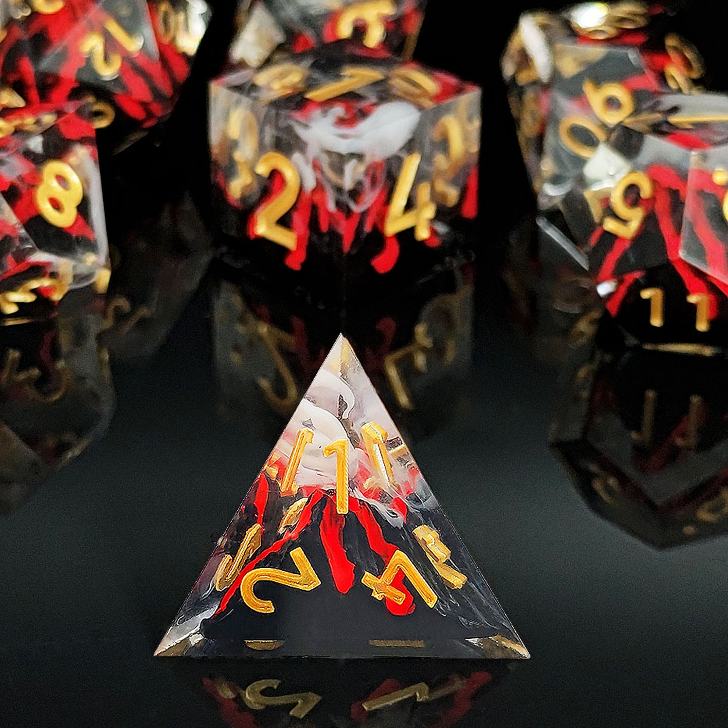 7 delige Resin Dice Set “Eruption Core"
