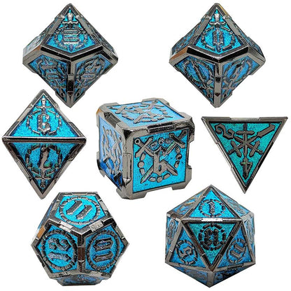 7-delige Metal Dice Set – “Mystic Relic” (Donkerblauw met Zwart)