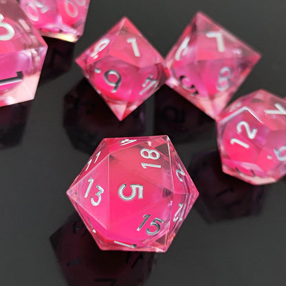 7 delige Resin Dice Set “Luminous Blossom Glow"