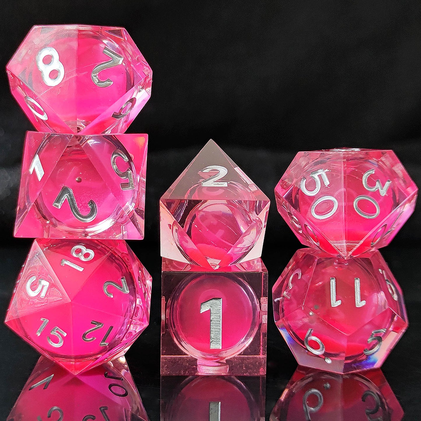 7 delige Resin Dice Set “Luminous Blossom Glow"