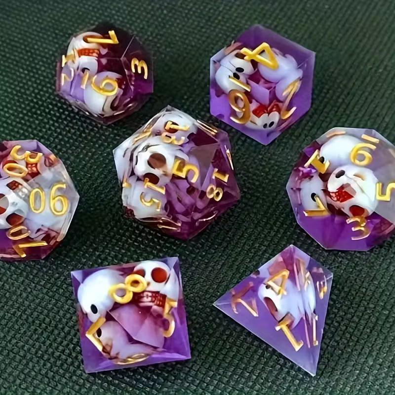 7 delige Resin Dice Set “Purple Skulls"
