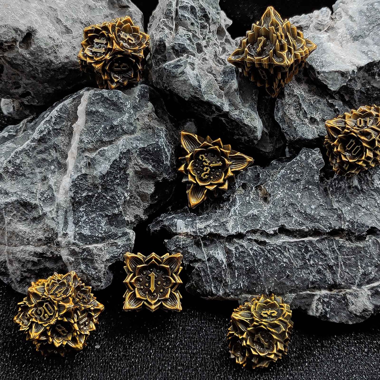 7 delige Metal Dice Set “Flower"
