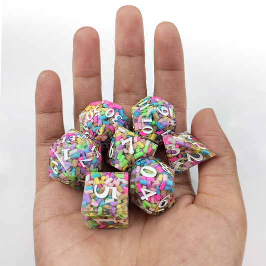 7 delige Resin Dice Set “Sprinkles”