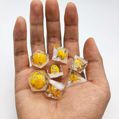 7 delige Resin Dice Set “Dragon Egg – Solar Hatchling"