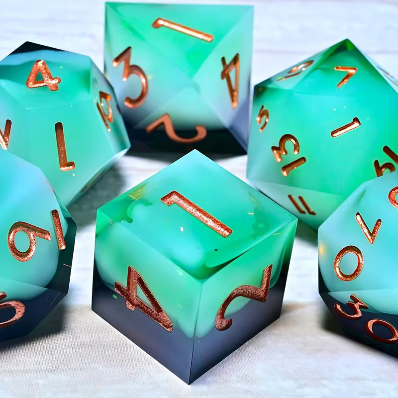 7 delige Resin Dice Set “Oceanheart Pearl"