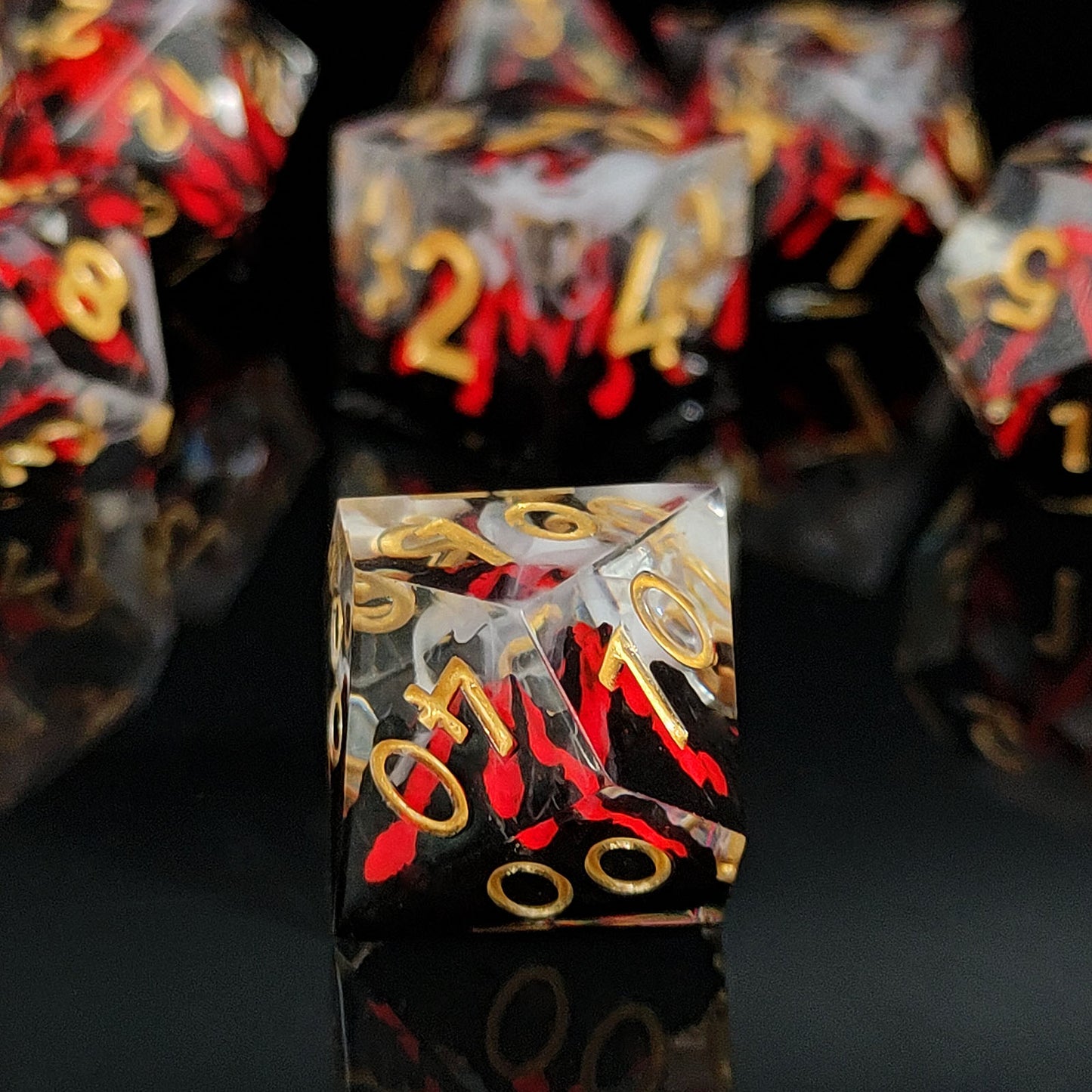 7 delige Resin Dice Set “Eruption Core"