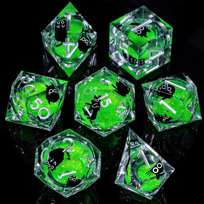 7 delige Liquid Core Resin Dice Set "Mystic Cat Green"