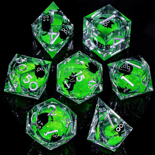 7 delige Liquid Core Resin Dice Set "Mystic Cat Green"