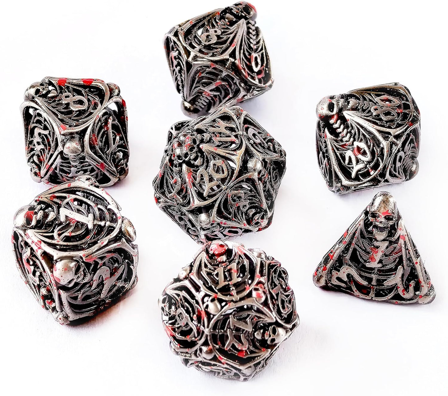 7 delige Metal Dice Set “Gravebone Silverblood”
