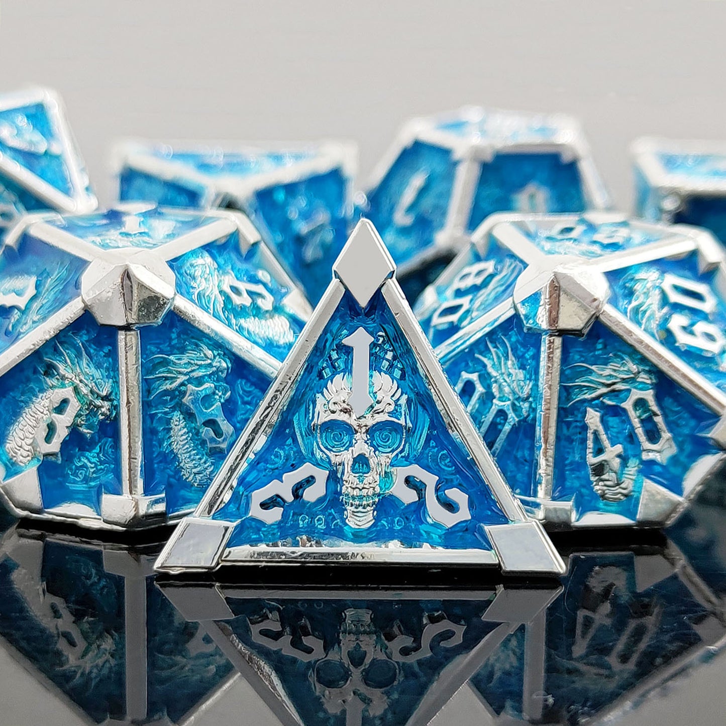 7-delige Metal Dice Set – “Frostbite” (Blauw met Zilver)
