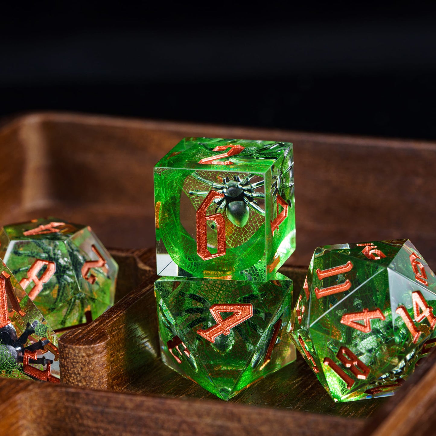 7 delige Resin Dice Set “Emerald Spider"