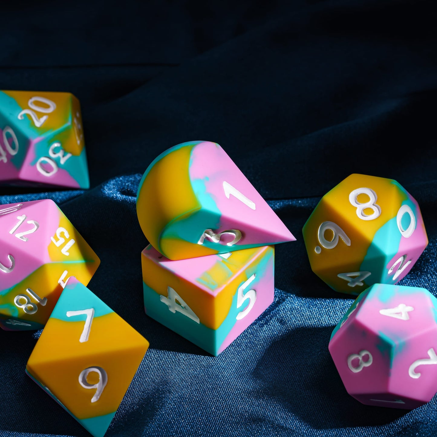 7 delige Siliconen Bounce Dice Set Regenboog Pastel