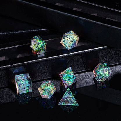 7 delige Resin Dice Set "Holographic Spirit Beast"