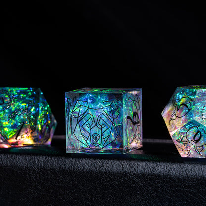 7 delige Resin Dice Set "Holographic Spirit Beast"
