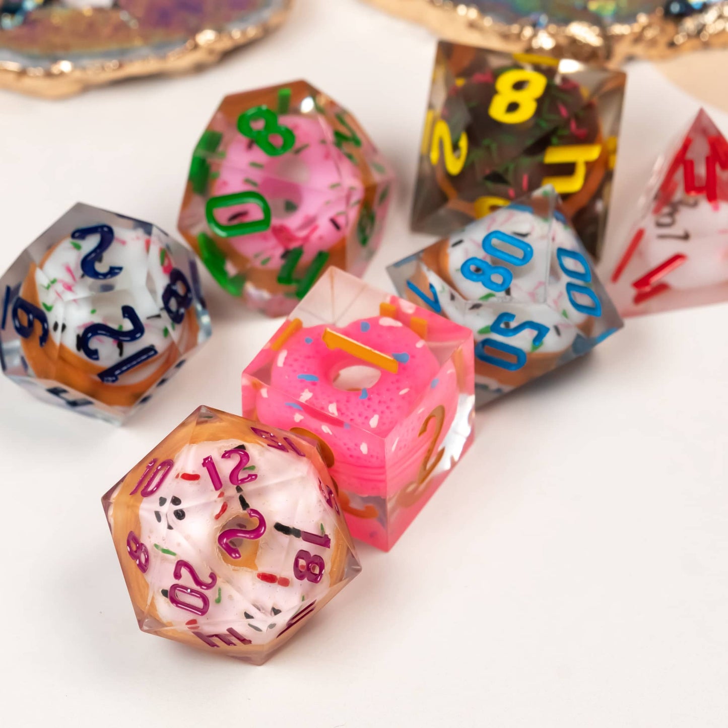 7 delige Resin Dice Set “Donut Delight"