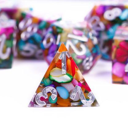 7 delige Resin Dice Set “Rainbow Gemstone"
