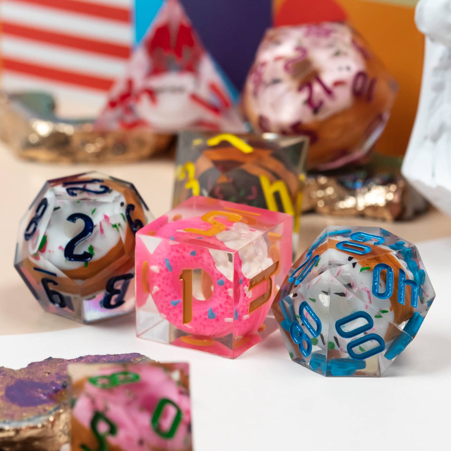 7 delige Resin Dice Set “Donut Delight"