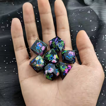 7 delige Resin Dice Set “Midnight Bloom”