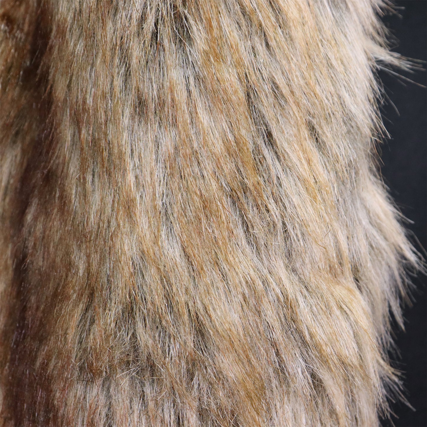 Faux Fur Berenmuts met Pootprint & Handwarmers