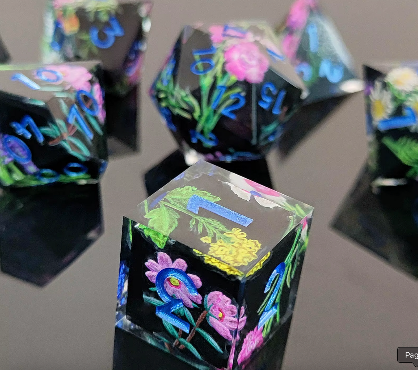 7 delige Resin Dice Set “Midnight Bloom”