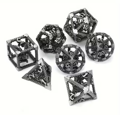 7-delige Metal Dice Set – “Dragonforge Silver Hollow Core”