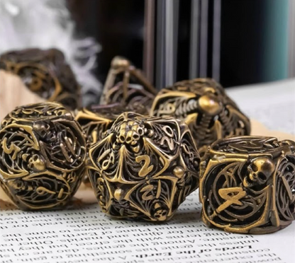 7 delige Metal Dice Set “Gravebone Bronze”