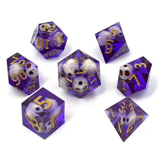 7 delige Resin Dice Set “Purple Skulls"